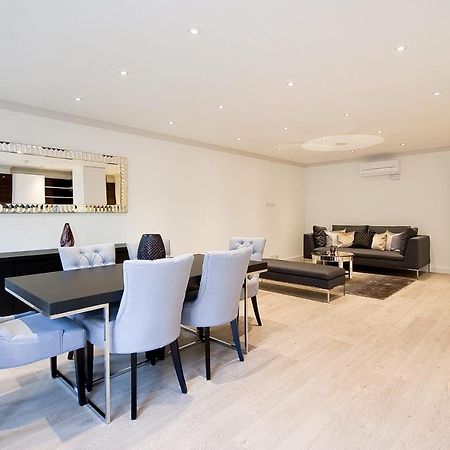 Stunning 2-Bedroom-Hosted By Sweetstay London Eksteriør billede